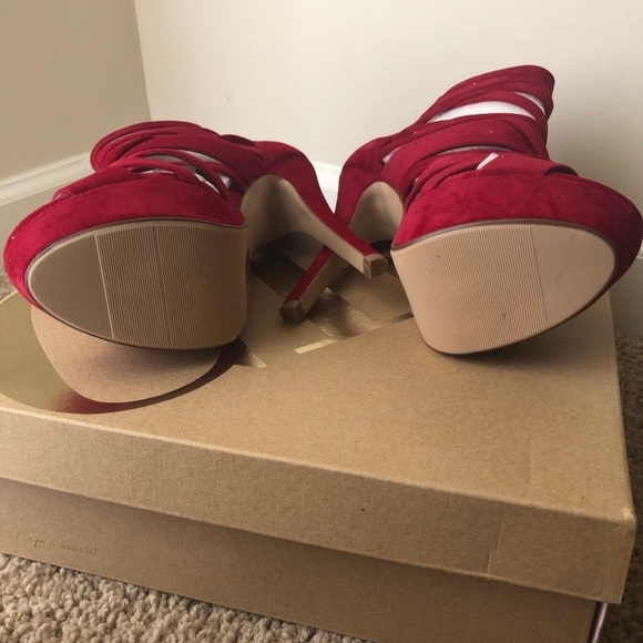 Velvety Red Heels - Picture 4 of 4